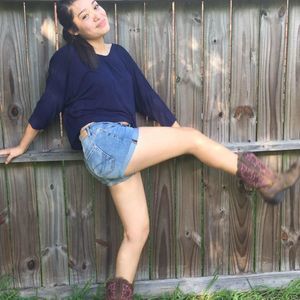 Meet your Posher, Priscilla